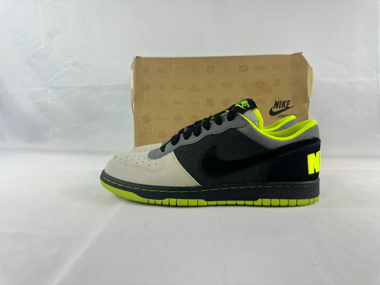 Nike Nike Big Nike 1 LE 2009 Grey Volt 366725-001 Size US 9 / EU 42 - 6 Thumbnail