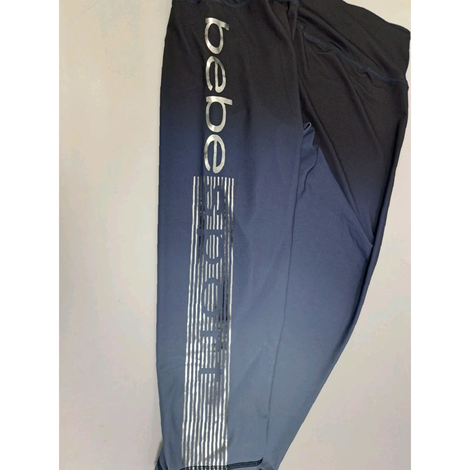Bebe Bebe Womens Sport Leggings Cropped 2XL Blue Bebe Print Moisture Wicking Stretch Pull On Activewear Womens Size 40" / US 18 - 7 Thumbnail