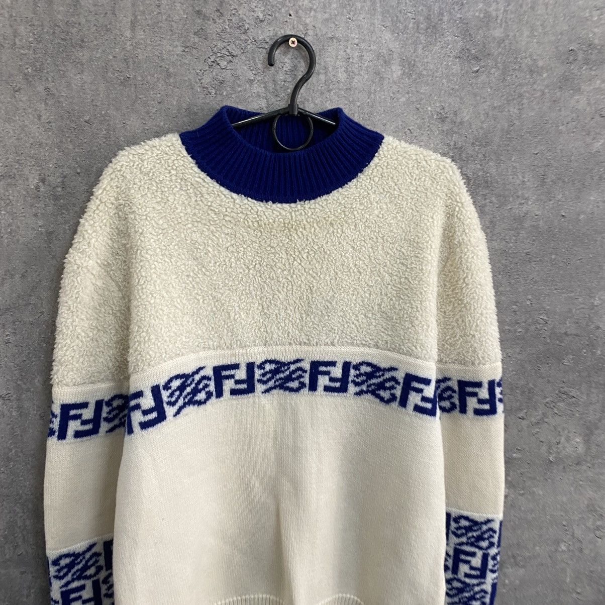 Fendi Fendi Wool Sweatshirt Pullover Crewneck Size US M / EU 48-50 / 2 - 4 Thumbnail