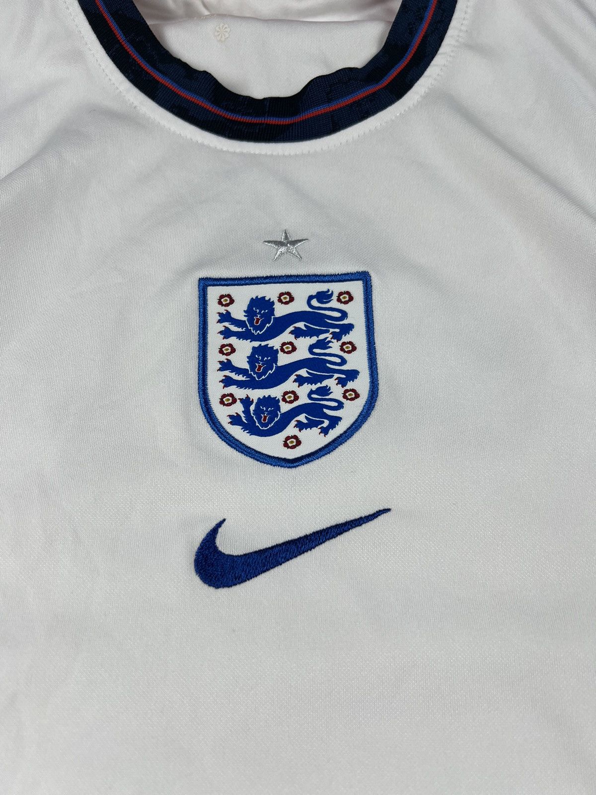 Vintage Nike England 2020/22 Football Soccer Y2K Jersey Size US S / EU 44-46 / 1 - 6 Thumbnail
