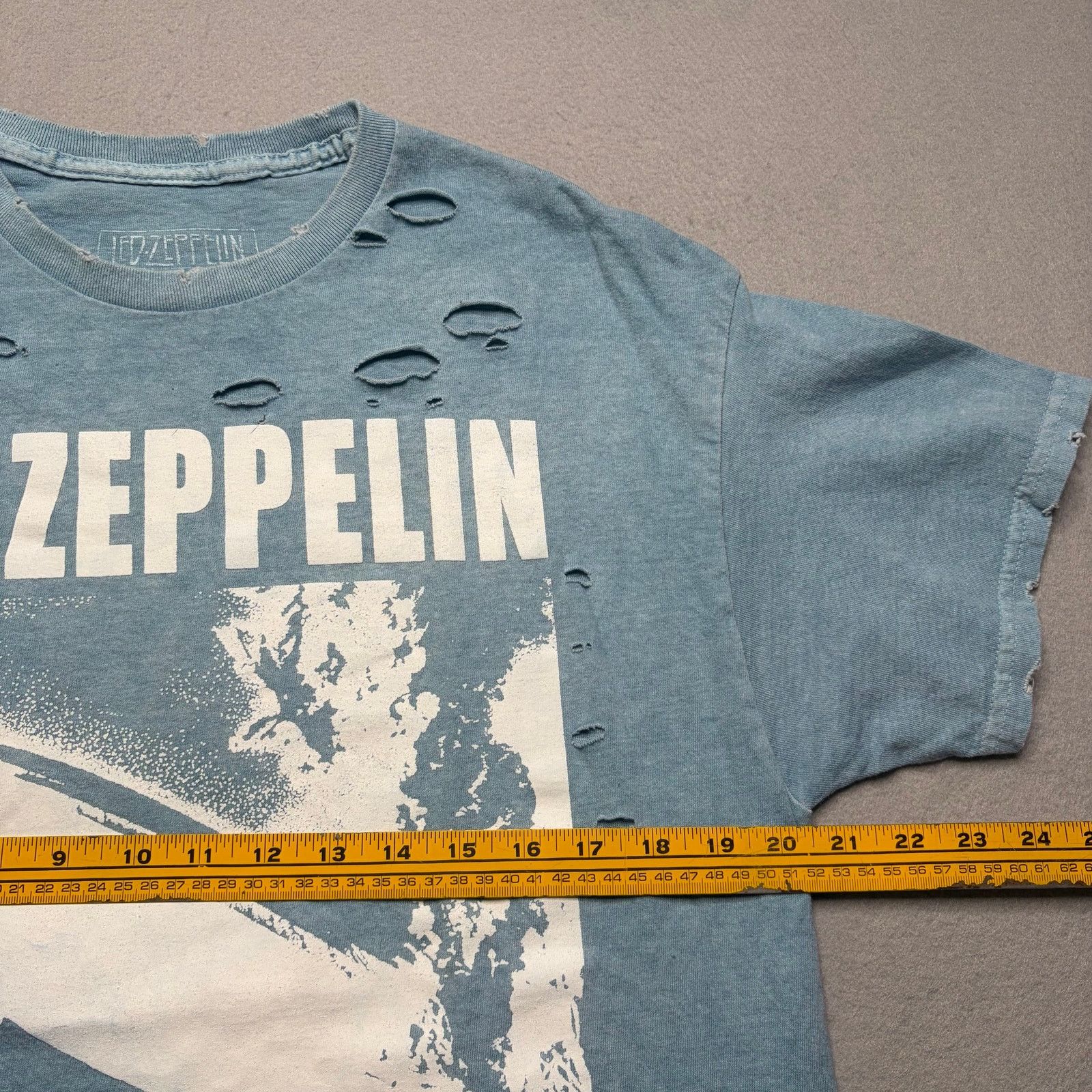 Led Zeppelin Led Zeppelin Distressed Band T Shirt Men’s M/L Blue 1969 Size US L / EU 52-54 / 3 - 5 Thumbnail