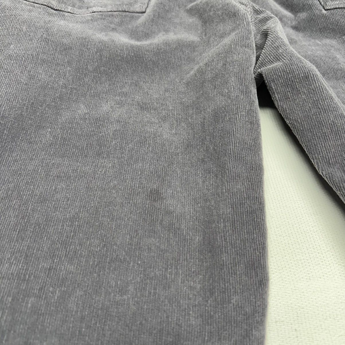Vineyard Vines Vineyard Vines Pants Grey Corduroy 5 Pocket Slim Straight Size US 32 / EU 48 - 11 Thumbnail
