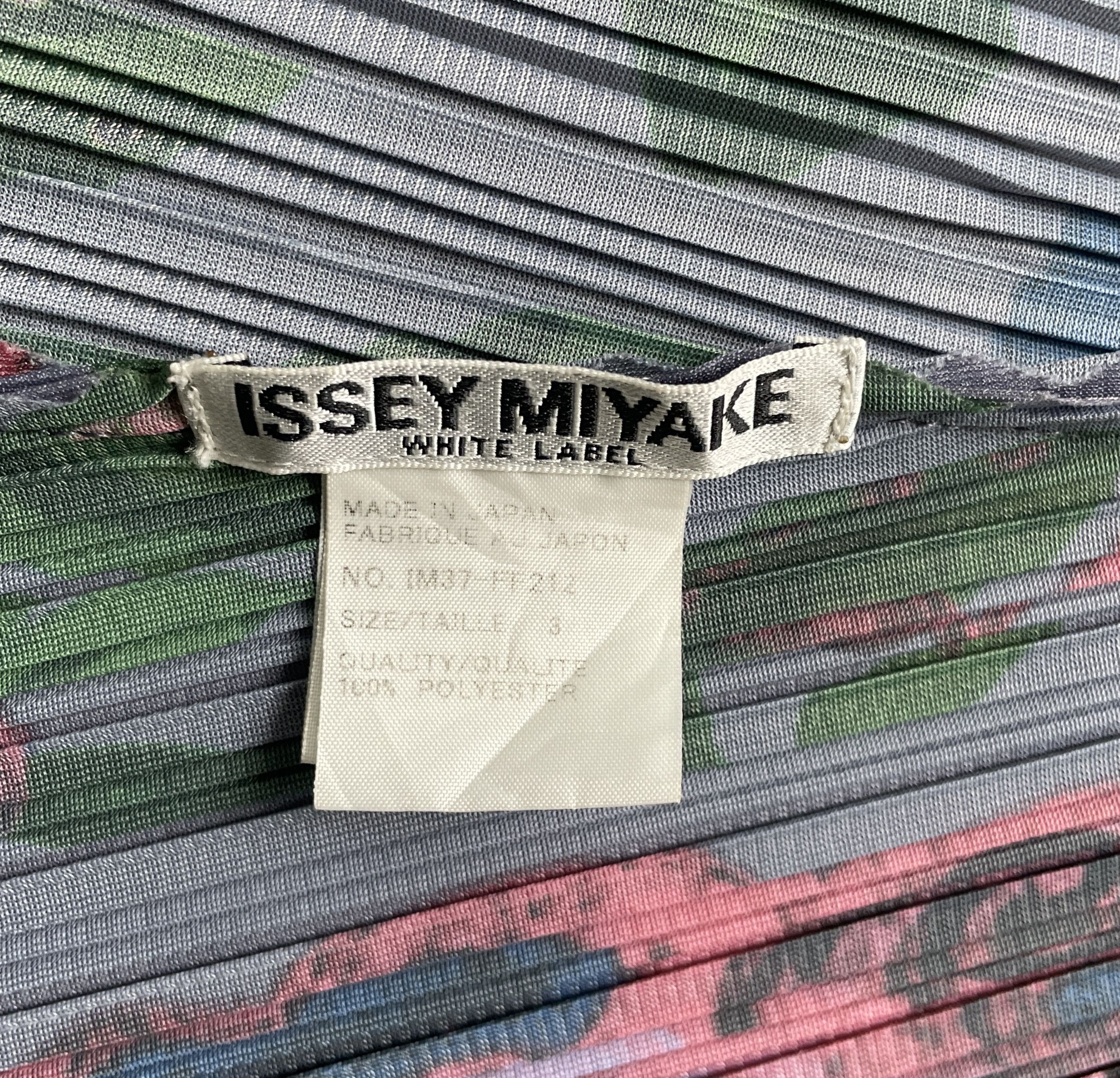 Issey Miyake ISSEY MIYAKE Vintage Roses Pleats Please Size XS / US 0-2 / IT 36-38 - 4 Thumbnail