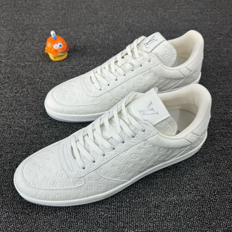Louis Vuitton Louis Vuitton Rivoli White Leather Low-Top Sneakers -2508 Size US 11 / EU 44 - 1 Thumbnail