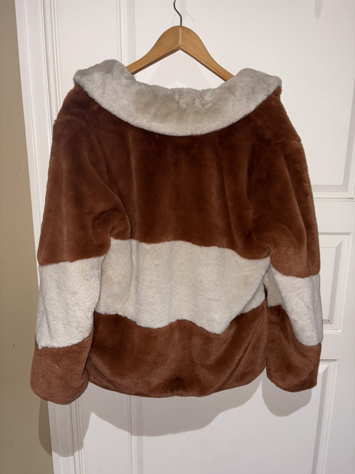 Other Time and Tru Women’s Full Length Faux Fur Coat Size L / US 10 / IT 46 - 3 Thumbnail
