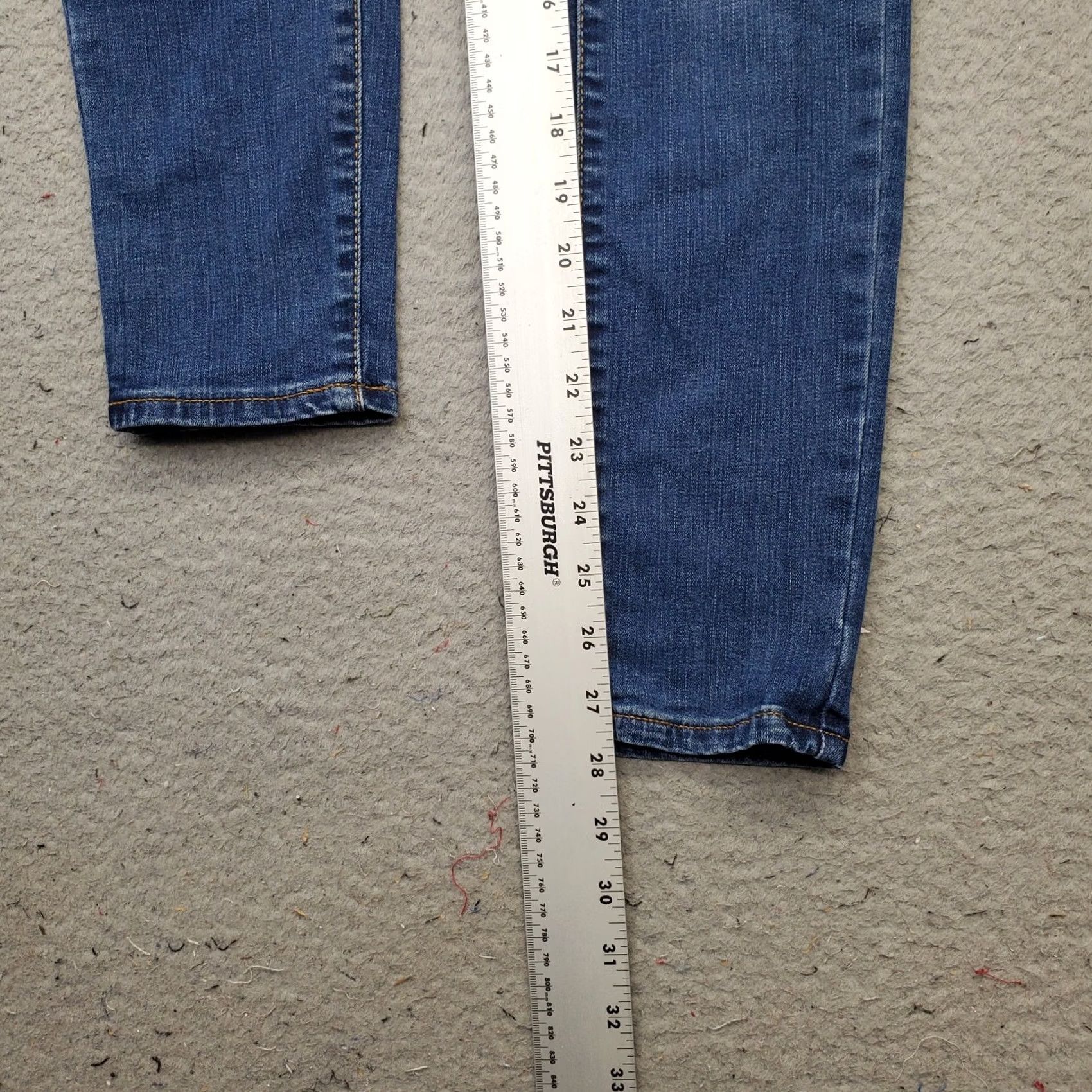 Vintage Aéropostale Jegging Jeans Womens 6 Blue Denim High-Waisted Distressed Skinny Leg Shirt Size 28" / US 6 / IT 42 - 4 Thumbnail