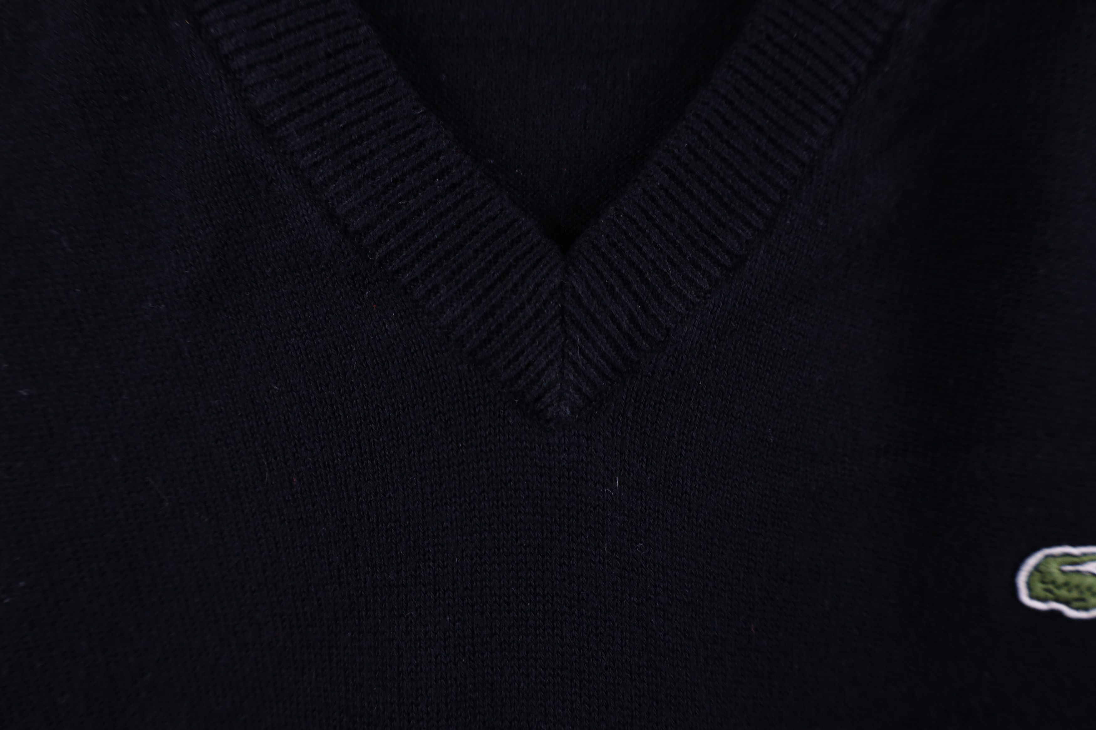 Lacoste × Vintage Vintage Lacoste Faded Croc Logo Knit V-Neck Sweater Black Size US M / EU 48-50 / 2 - 5 Thumbnail