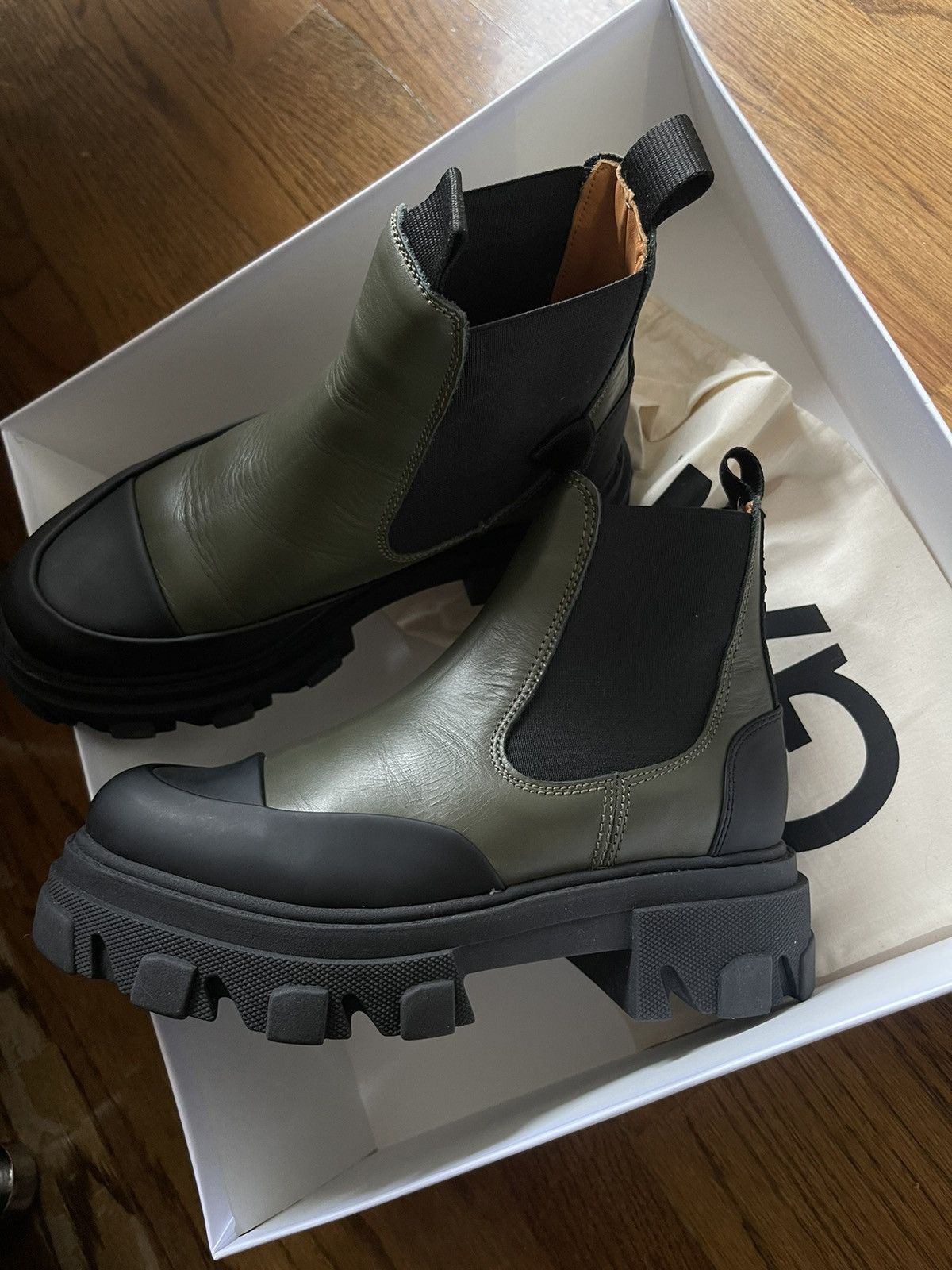 image of Gianni Boots in Green, Women's (Size 7)