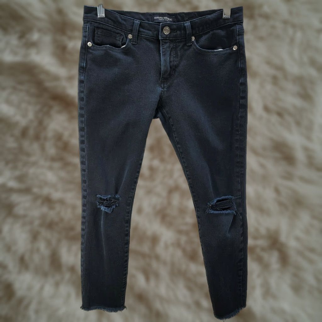 Banana Republic Banana Republic Jeans Cropped Denim Skinny Distressed 27P Faded Black Womens Petit Size/Color Revolving: Denim, Cotton Refine: 23 in Inseam Size 27" / US 4 / IT 40 - 1 Thumbnail