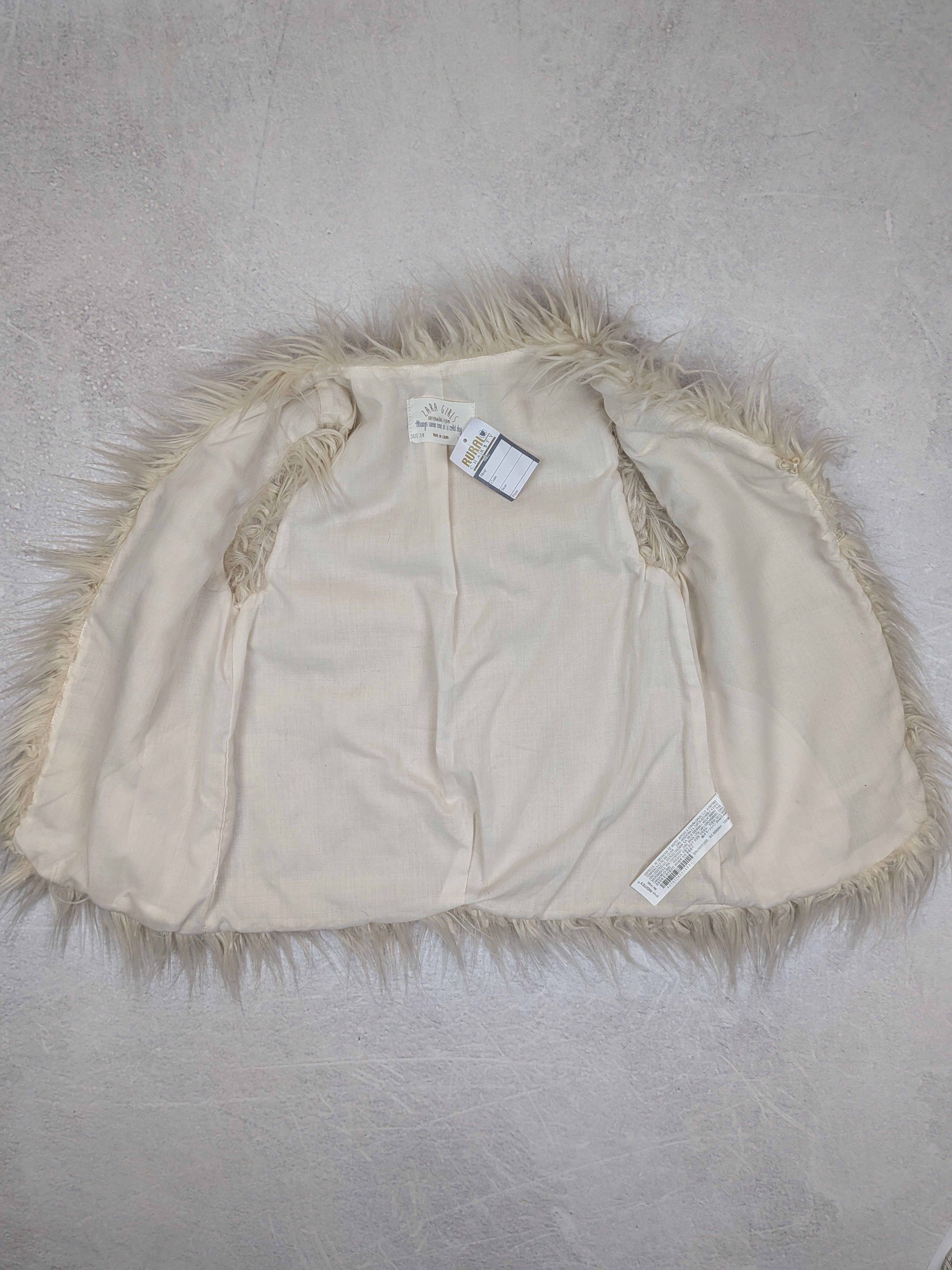 Zara Zara Girls Camel Faux Fur Winter Vest Gillet Size XXS / 7-8 Size XXS / US 00 / IT 34 - 4 Thumbnail