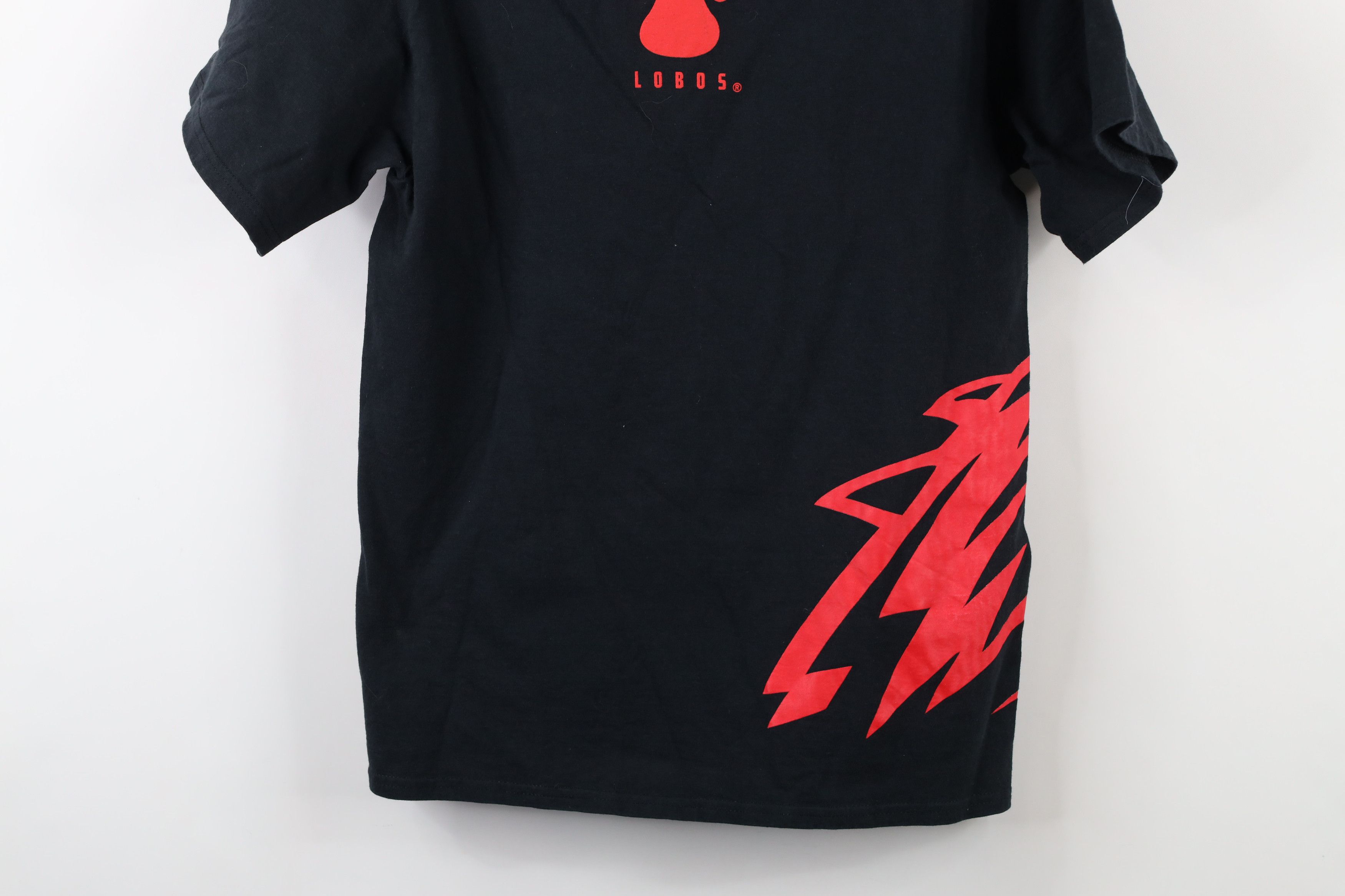 Vintage Vintage 90s All Over Print University of New Mexico T-Shirt Size US S / EU 44-46 / 1 - 15 Thumbnail