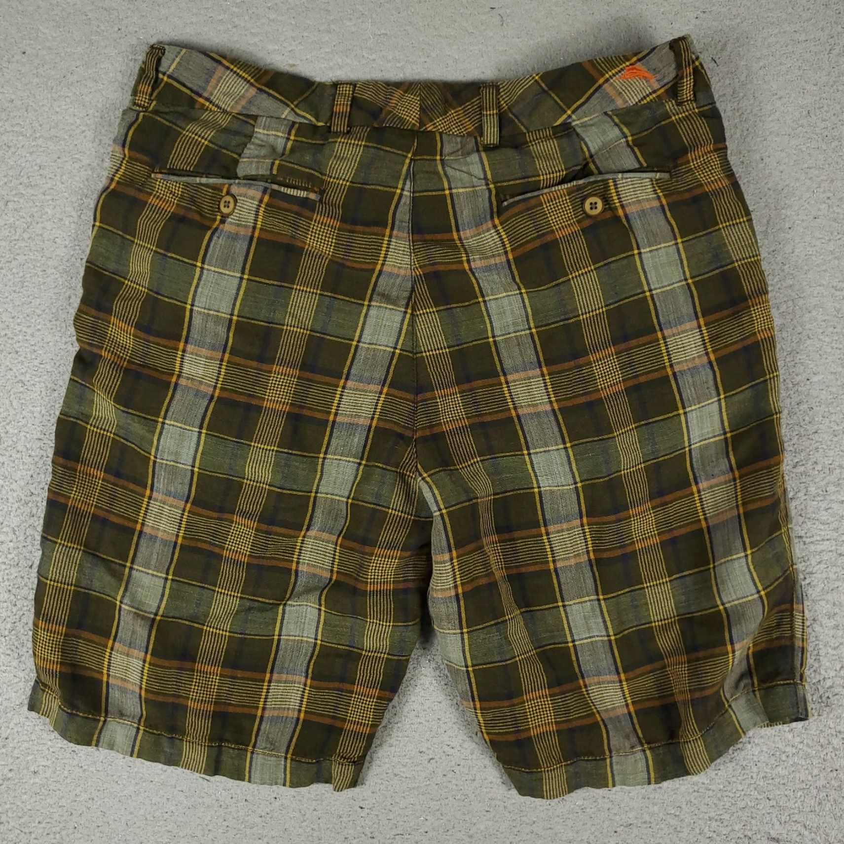 Tommy Bahama VINTAGE Tommy Bahama Shorts Men 33 Green Plaid Linen Casual Flat Front Chino Size US 33 - 7 Thumbnail