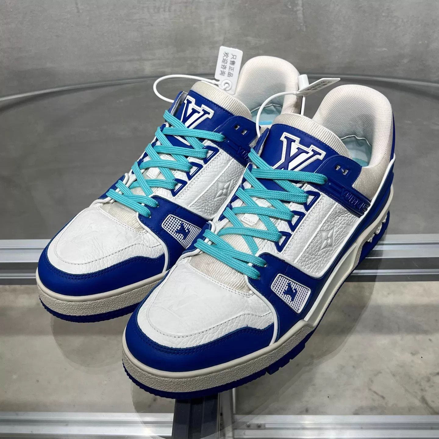 Louis Vuitton LVTrainer White Blue Embossed UK5.5 39.5 YH25043 Size US 6.5 / EU 39-40 - 2 Thumbnail