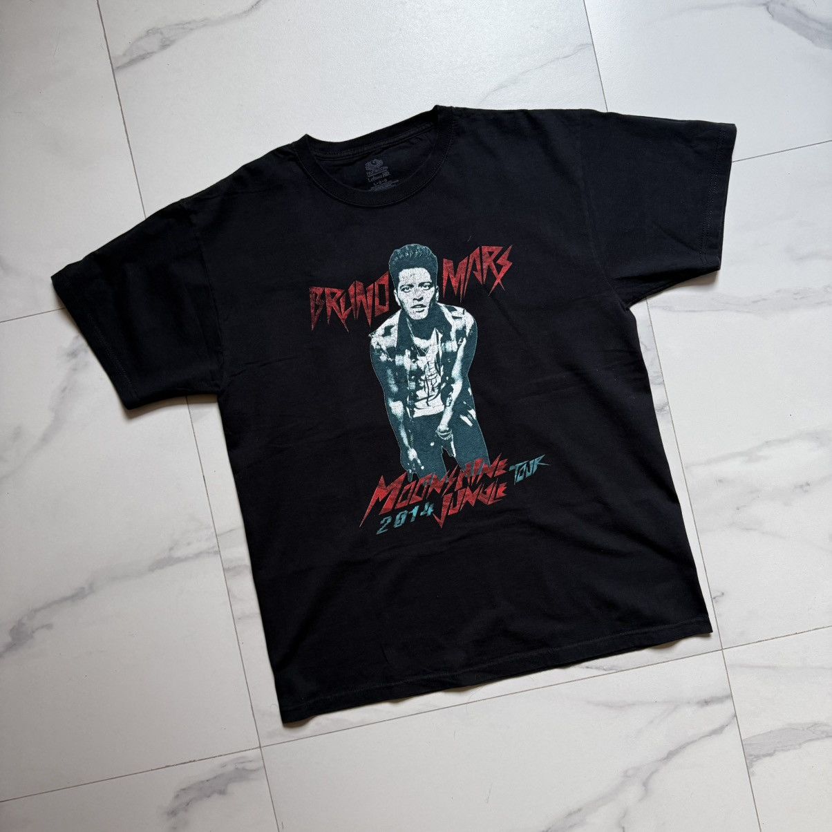 Band Tees Bruno Mars Moonshine Jungle Tour Tee Size US L / EU 52-54 / 3 - 4 Thumbnail