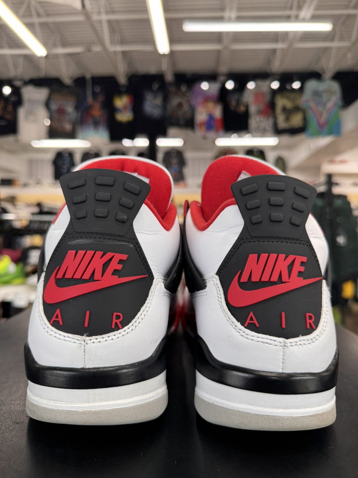 Jordan Brand Air Jordan 4 Fire Red Size 12 (2020) Size US 12 / EU 45 - 5 Thumbnail