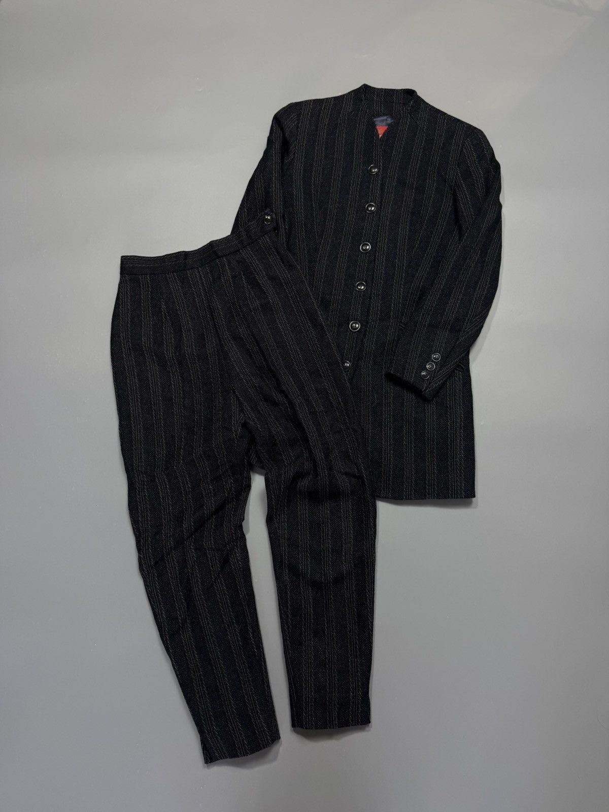 Kenzo Vintage Kenzo Paris Suit Blazer Pants Wool Size 27" / US 4 / IT 40 - 1 Thumbnail
