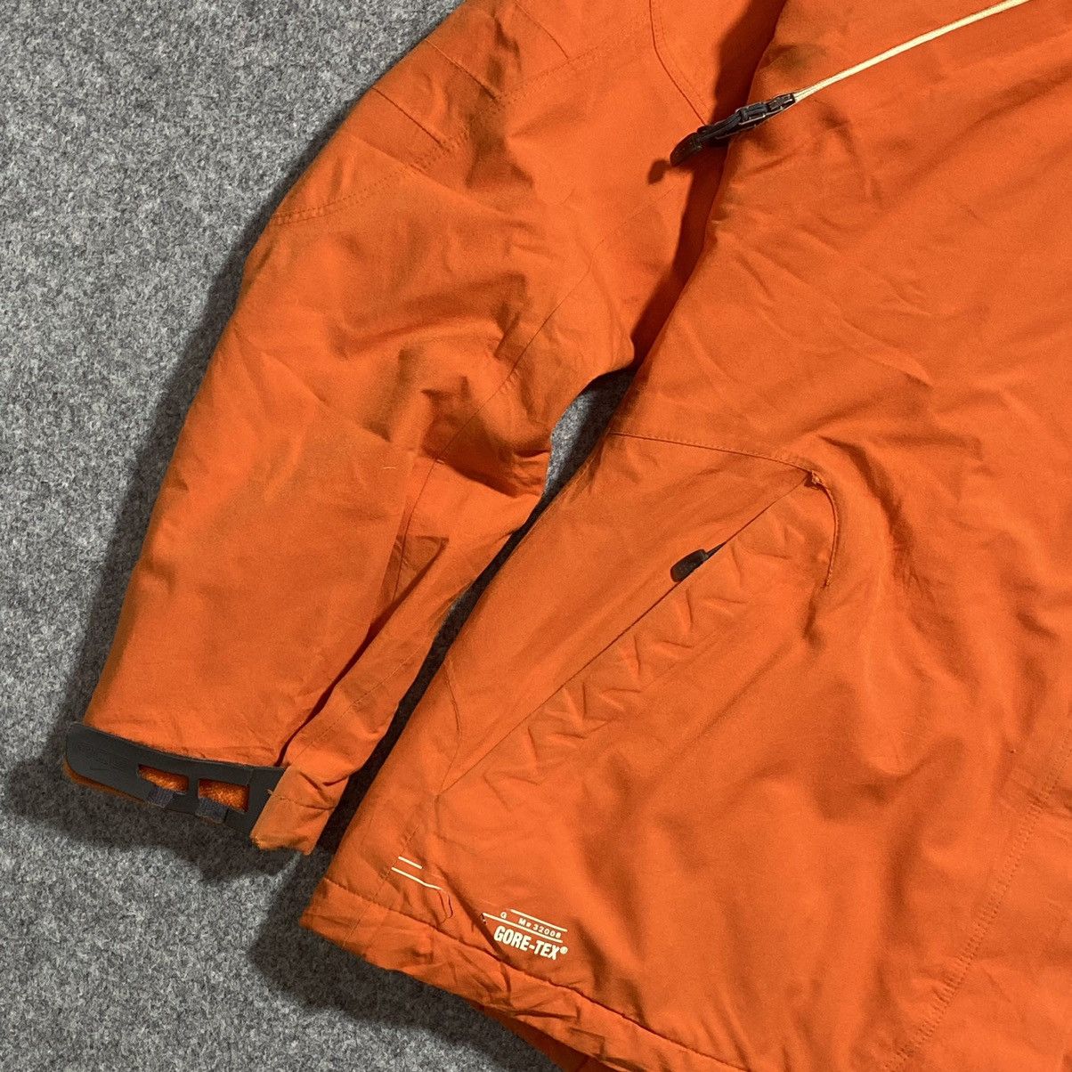 Nike Nike ACG Jacket Gore Tex Storm Gorpcore Size US L / EU 52-54 / 3 - 7 Thumbnail