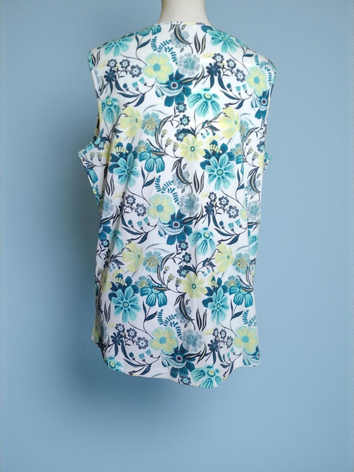 Costume National National Ultra Soft Floral Sleeveless Blouse Size Large Size L / US 10 / IT 46 - 5 Thumbnail