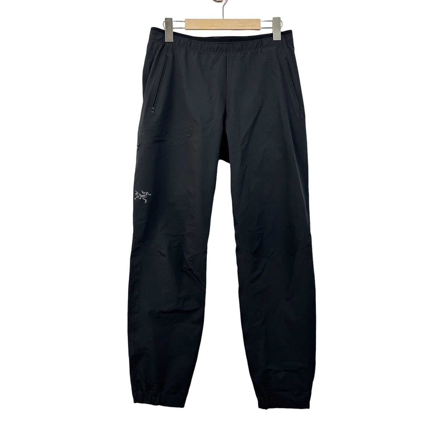 ARC'TERYX　trim  fit coupe ajusteeパンツ　３２ Arc'teryx Arcteryx trim fit coupe ajustee pants | Grailed