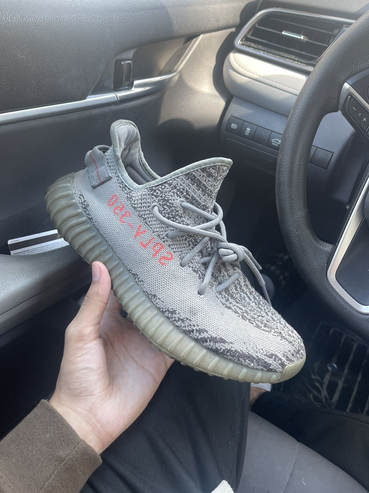 Adidas × Kanye West Yeezy 350 v2 Beluga 2.0 Size US 10 / EU 43 - 11 Thumbnail