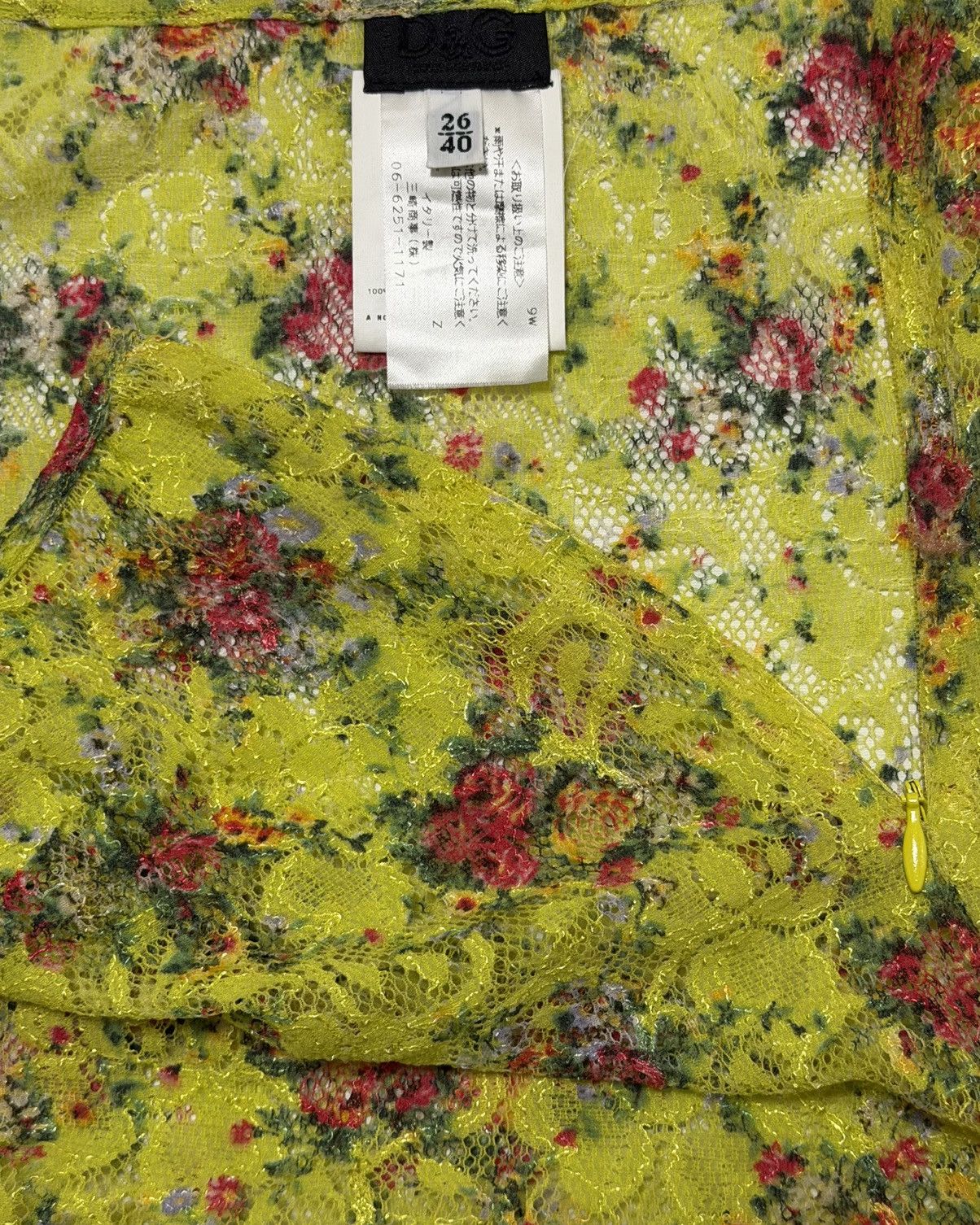 Dolce & Gabbana D&G Fall Winter 1999 Sheer Floral Lace Pencil Skirt Size 28" / US 6 / IT 42 - 5 Thumbnail