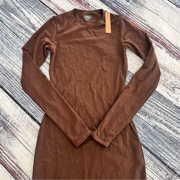 NWT SKIMS Fits Everybody Crewneck Long Sleeve Dress