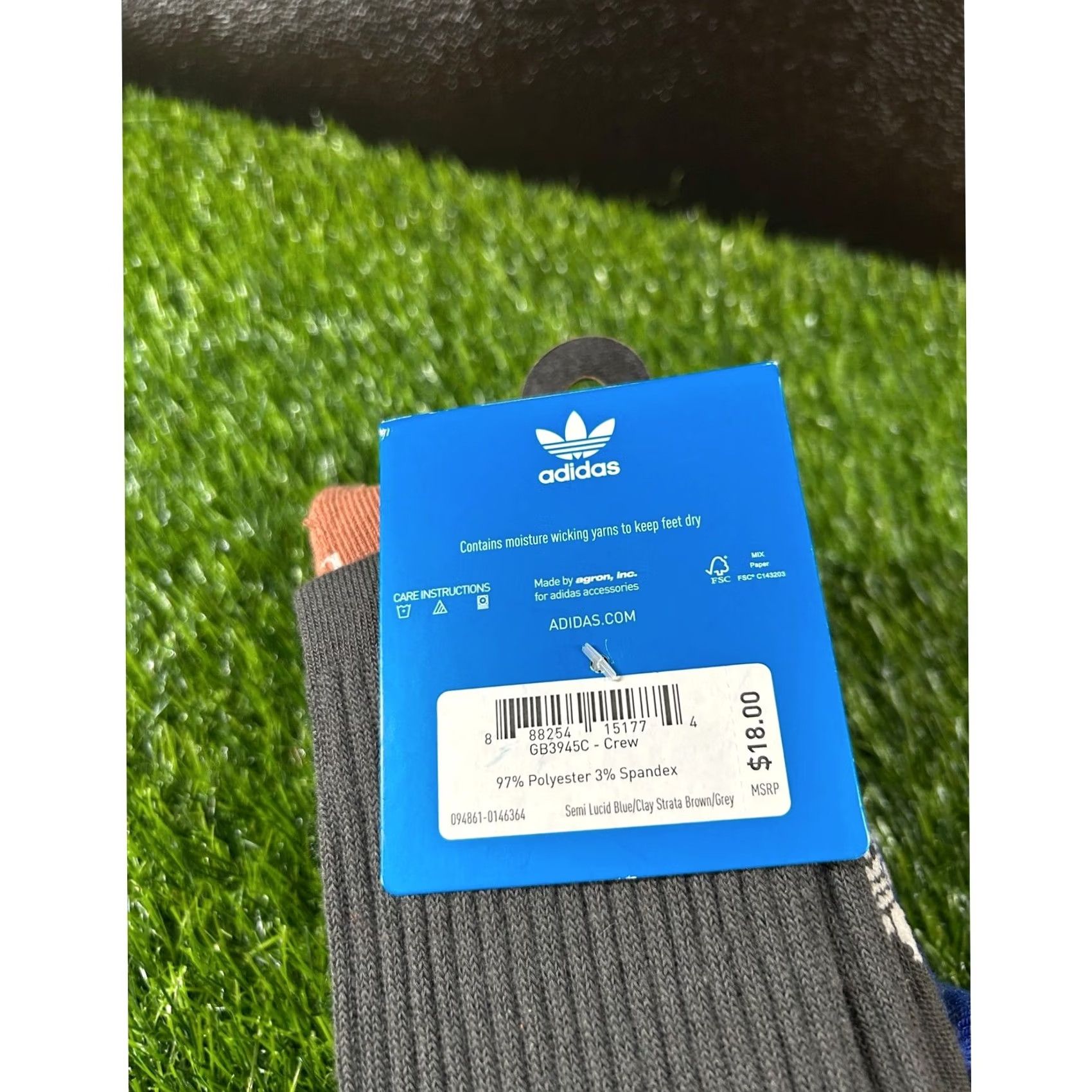 Adidas VINTAGE Adidas Crew Socks 3 Pair Pack Moisture Wicking Comfort Mens Large NWT Size ONE SIZE - 5 Thumbnail