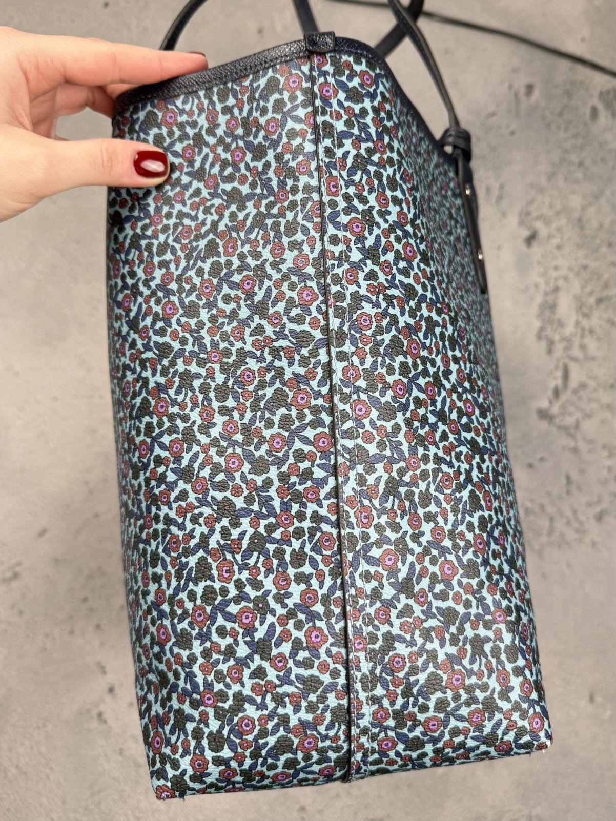 Coach Coach Reversible Navy Print City Tote Bag Leather Pouch y2k Size ONE SIZE - 19 Thumbnail