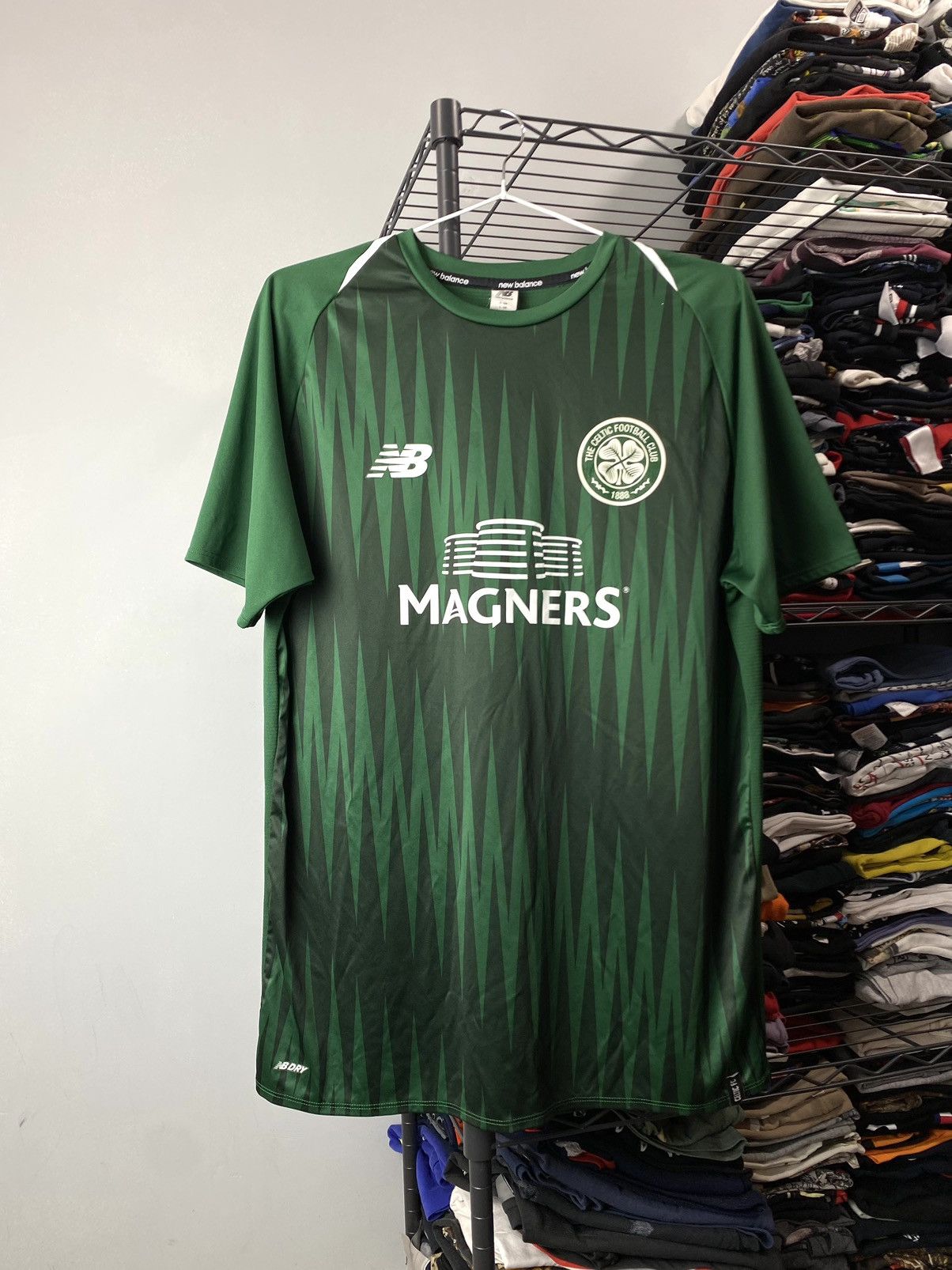 Umbro Vintage New Balance Celtic Soccer Jersey T Shirt Size US L / EU 52-54 / 3 - 1 Thumbnail