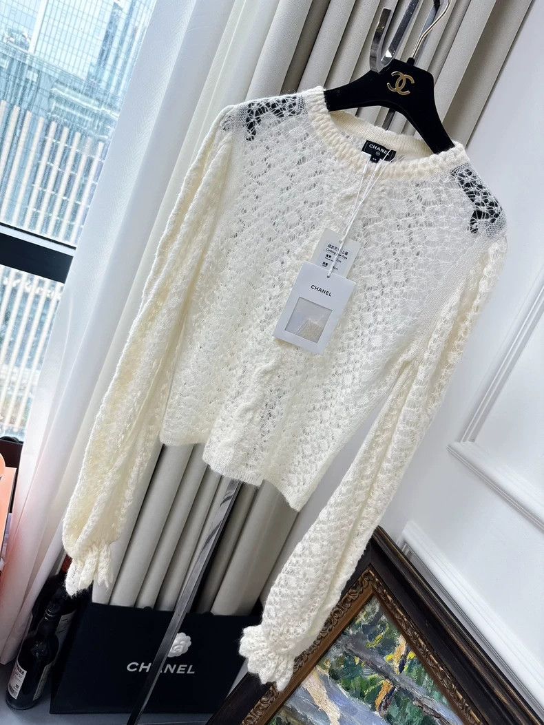 Chanel Chanel 23K White Lantern Sleeve Knit Top - dmc Size US M / EU 48-50 / 2 - 1 Thumbnail