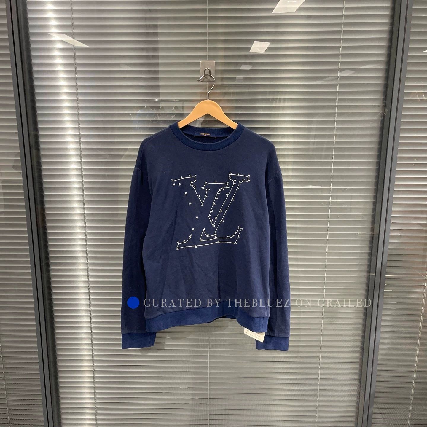 Louis Vuitton Iconic Embroidered Sweatshirt in Blue Size US S / EU 44-46 / 1 - 1 Thumbnail