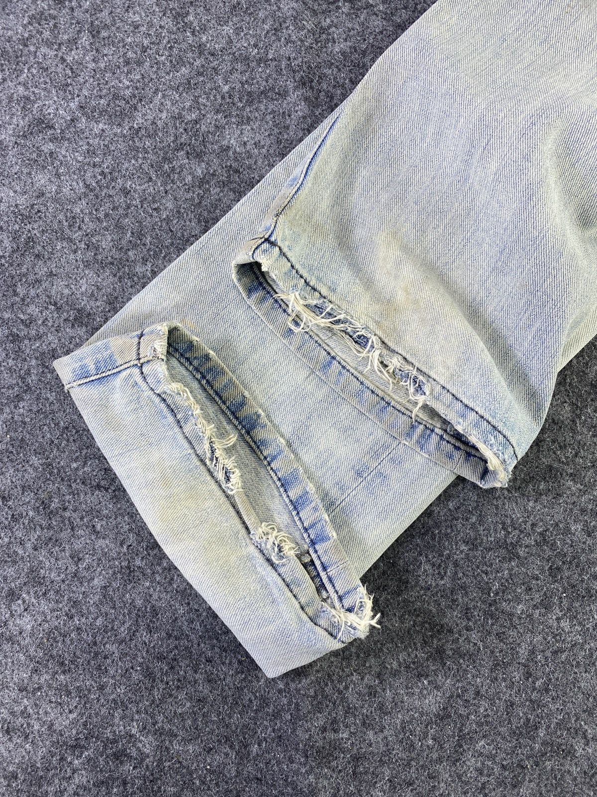 Jean × Lee Vintage Lee Low Waisted Distressed Jeans - J893 Size 30" / US 8 / IT 44 - 10 Thumbnail