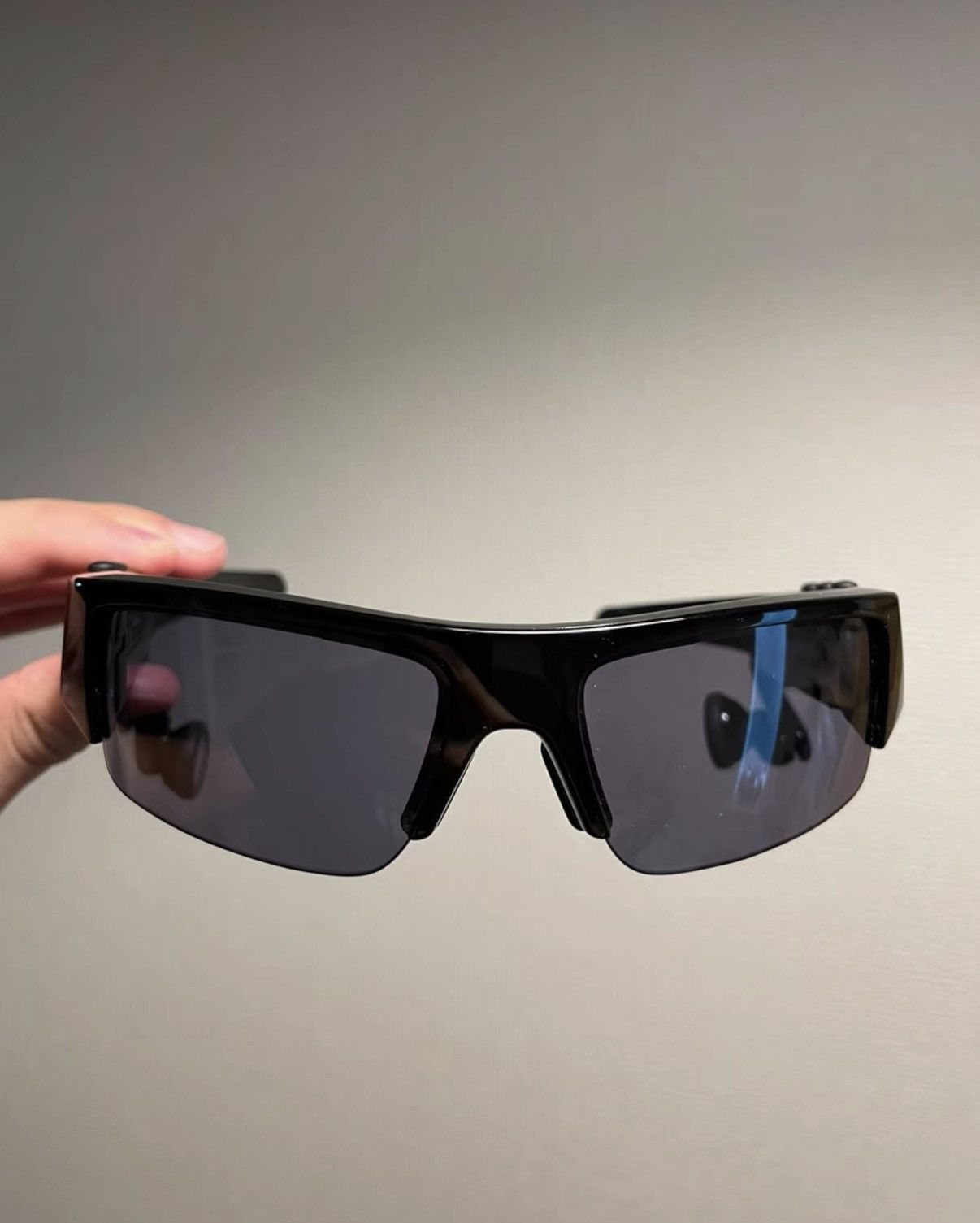 Oakley OAKLEY Thump Motorola Bluetooth Music Headset Sunglasses K24 Size ONE SIZE - 1 Thumbnail