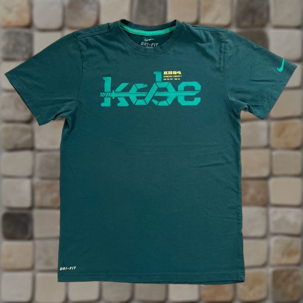 Nike VINTAGE Nike Kobe Bryant KB24 Special Issue T-Shirt Sports Basketball Mens S Green Nike Dri-Fit 522861-365 Size US S / EU 44-46 / 1 - 1 Thumbnail