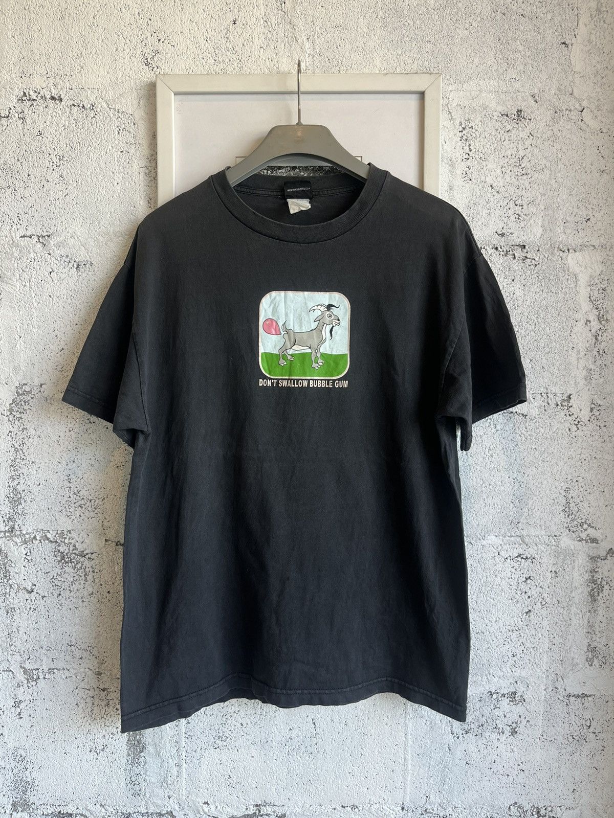 Other Hybrid Don’t Swallow Bubble Gum Funny Tshirt Size US L / EU 52-54 / 3 - 2 Thumbnail