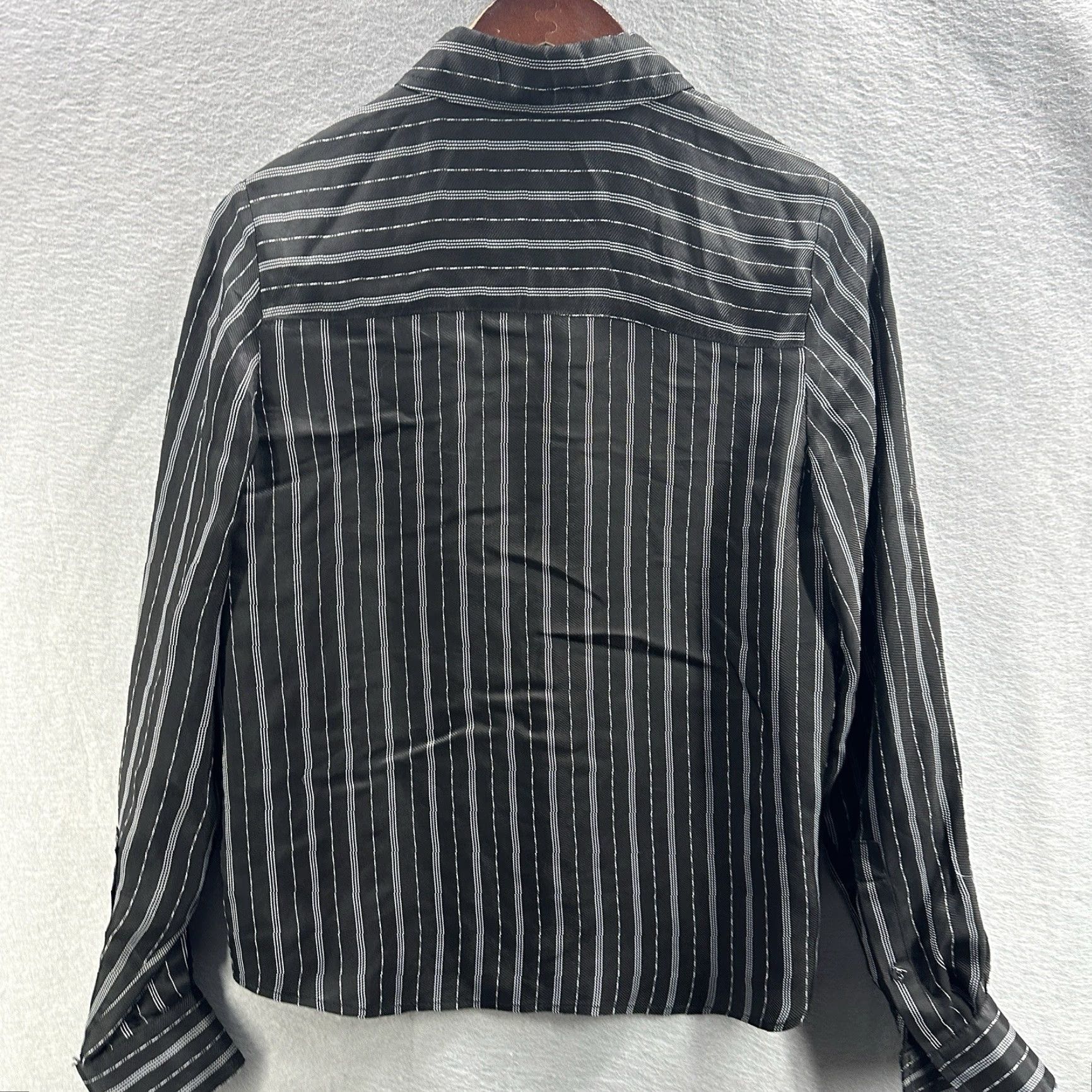 Ramy Brook Ramy Brook Button Front Shirt Womens XS Black Pockets Quiet Luxury Satin Ramie Button-Up Shirt XS Womens Black Pockets Quiet Luxury 90s? Size XS / US 0-2 / IT 36-38 - 6 Thumbnail