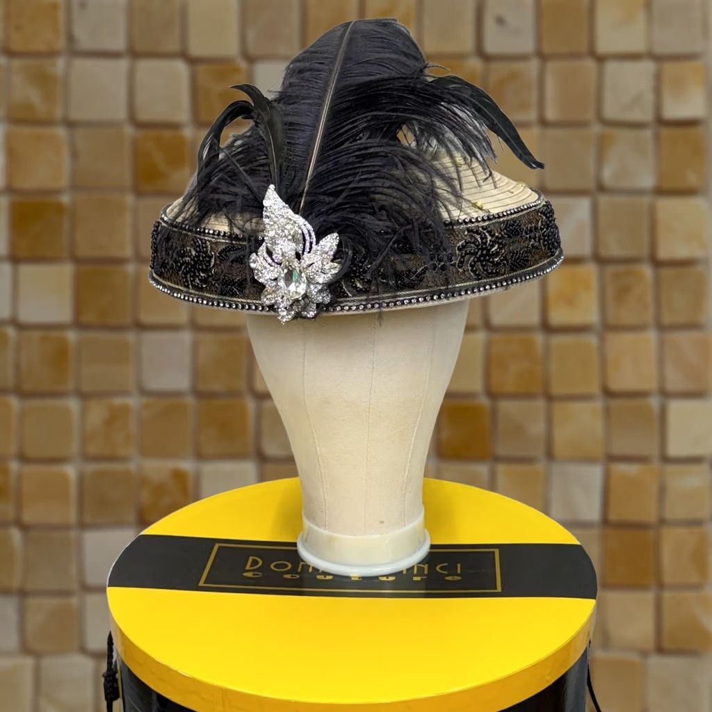 VINTAGE Donna Vinci Hat Fascinator Womens Beige Beaded  display picture 3