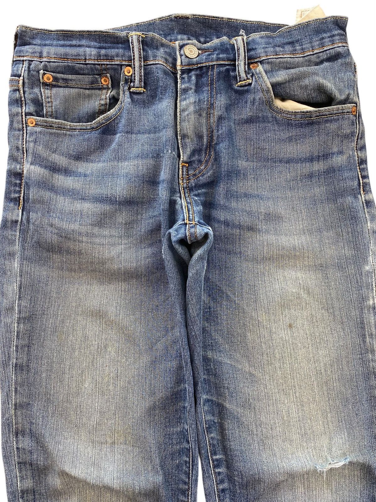 Levi's Levi’s Feded Wash Whiskered Style Straight Leg Jeans Size US 30 / EU 46 - 2 Thumbnail