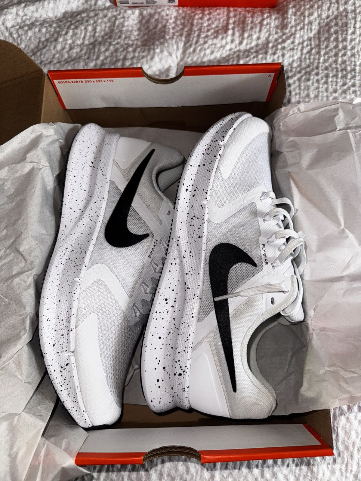 Nike Women’s 12 nike run swift 3 Size US 12 / IT 42 - 1 Thumbnail