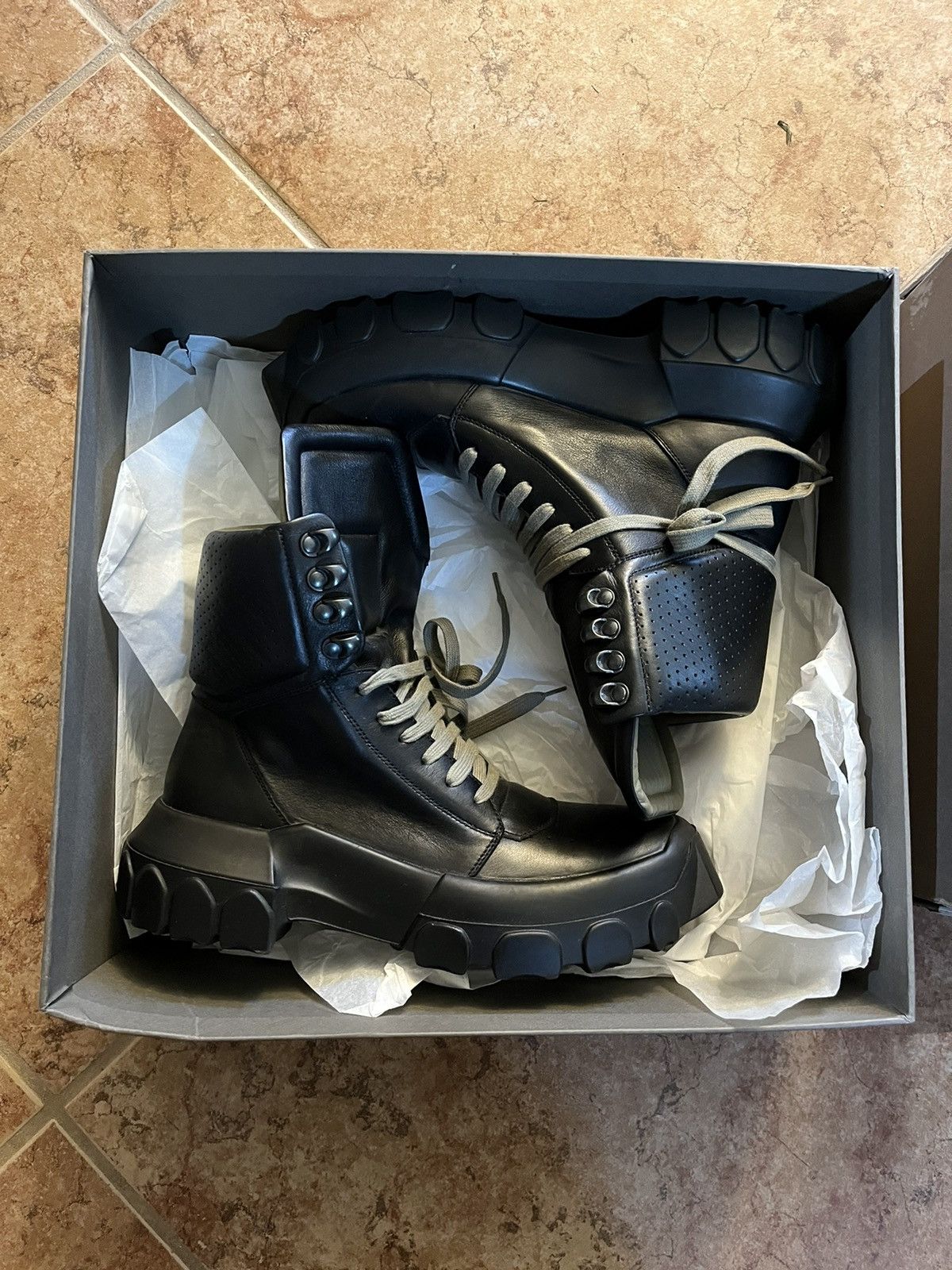 Rick Owens rick owen mainline tractor dunk boot Size US 6 / EU 39 - 10 Thumbnail