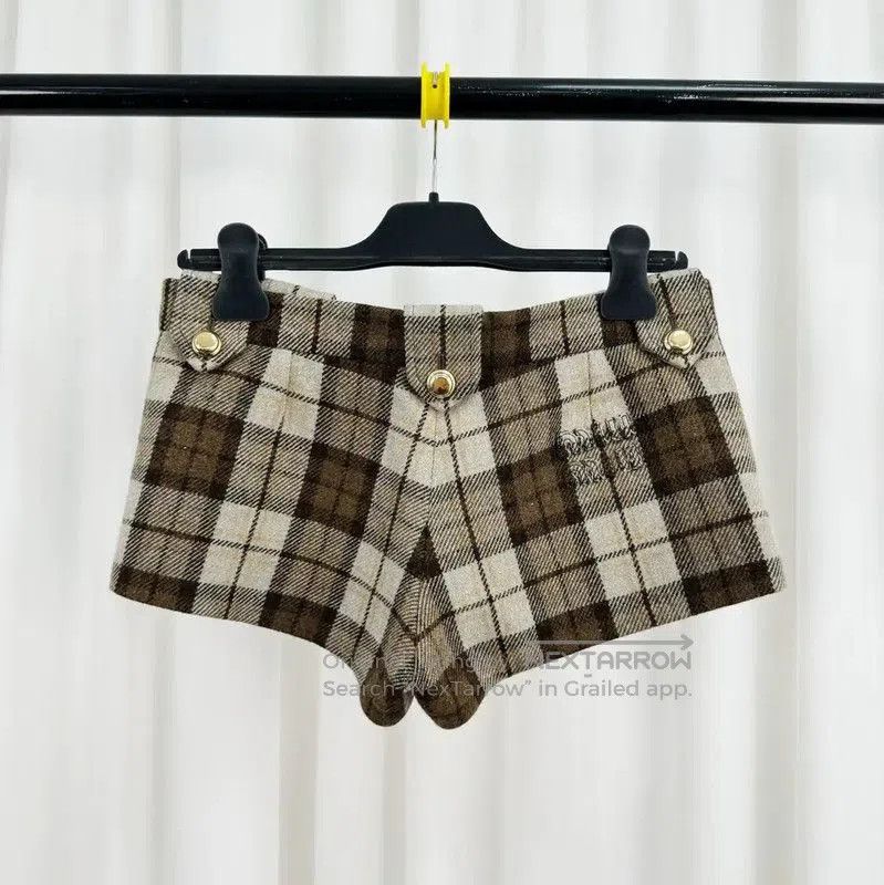 Miu Miu Miu Miu Summer Khaki Checkered Cotton Shorts . Size 23" - 2 Thumbnail