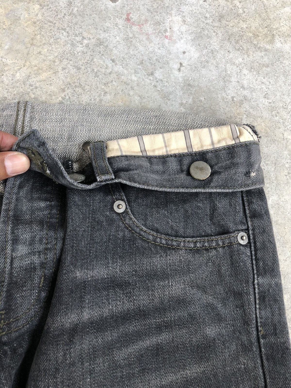 If Six Was Nine Japanese Platium Moussy Flared Jeans Distressee Jeans Size US 31 - 16 Thumbnail