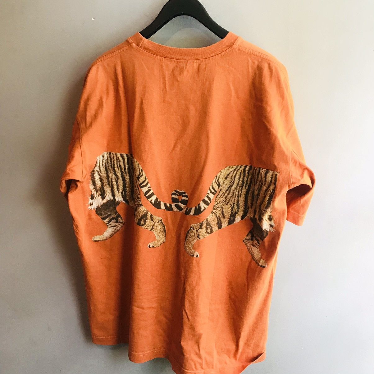 Vintage Vintage Planet Earth Tiger Tee Size US M / EU 48-50 / 2 - 6 Thumbnail