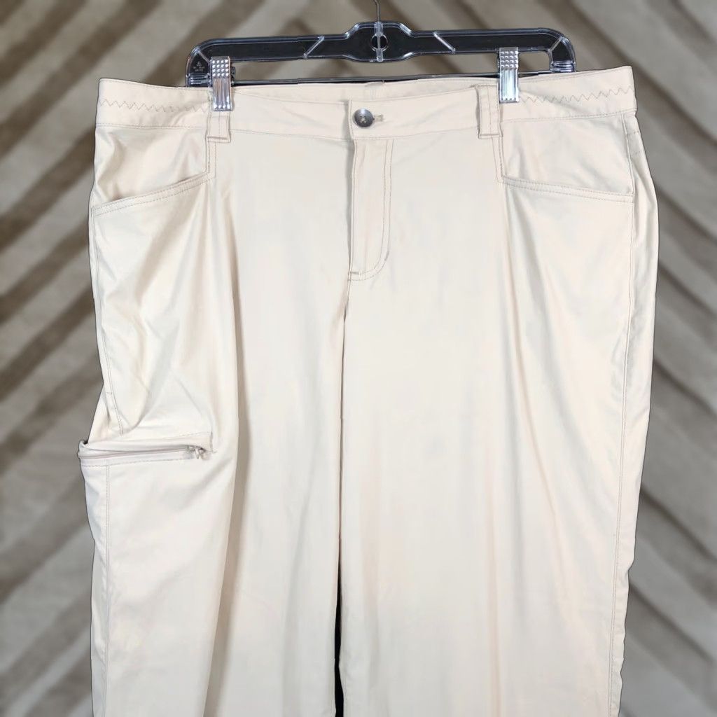 Eddie Bauer Eddie Bauer Travex Womens Pants Beige Mid Rise Straight Roll Tab Leg Stretch 16 Size 26" / US 2 / IT 38 - 1 Thumbnail