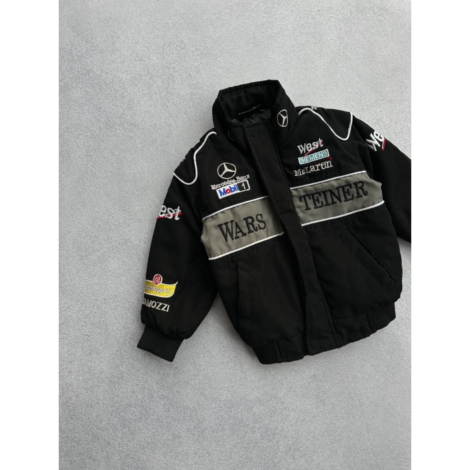 Formula 1 VTG Formula 1 Racing Mercedes Warsteiner Kids Jacket Size US XXS / EU 40 - 2 Thumbnail