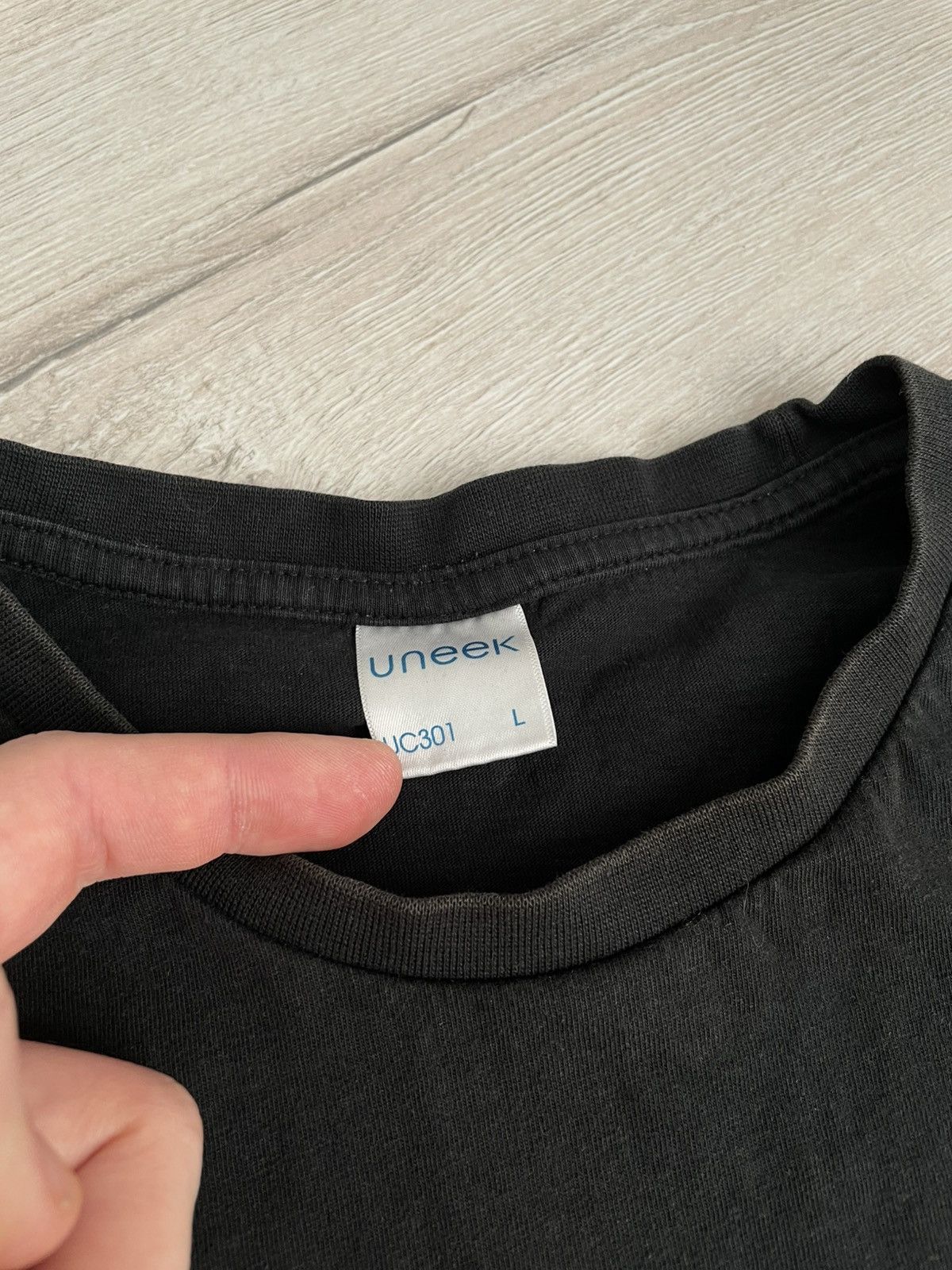 Mercedes-Benz Vintage 90s Mercedes Benz Small Logo Faded T-shirt Race F1 Size US L / EU 52-54 / 3 - 6 Thumbnail