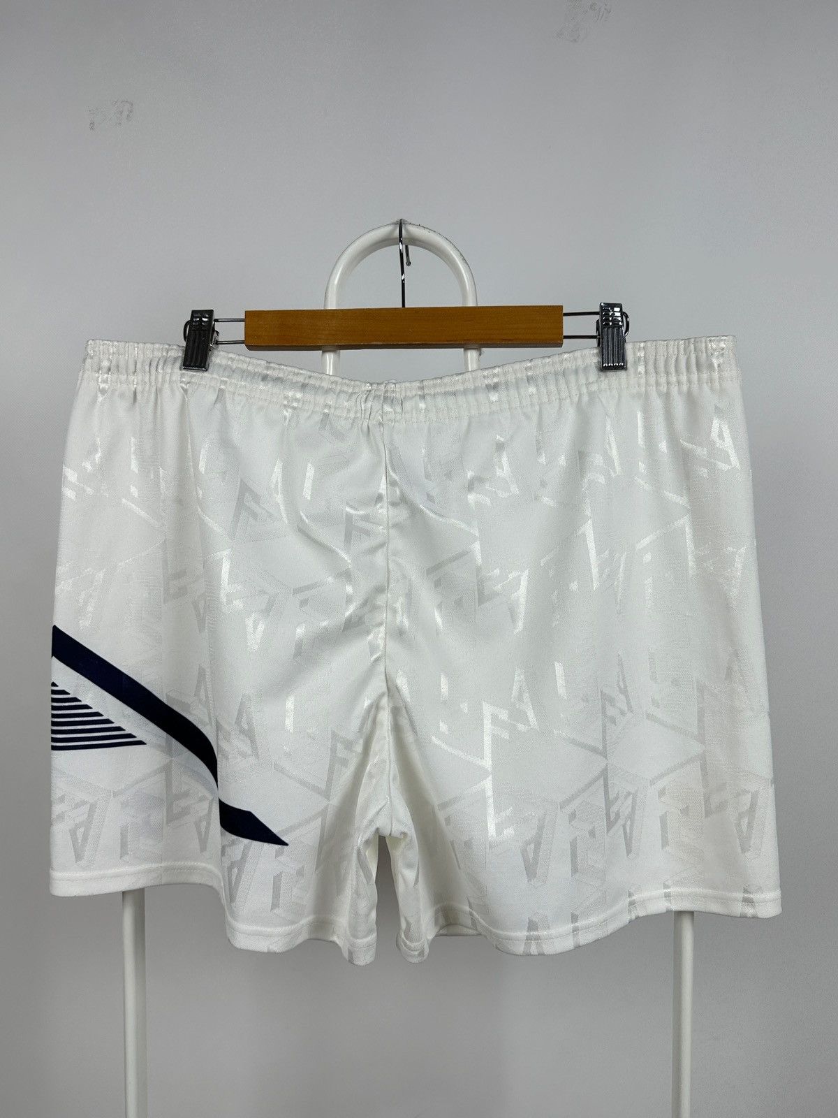 Umbro × Vintage 1991-1994 Umbro Scotland Home Soccer Shorts Size US 36 / EU 52 - 2 Thumbnail