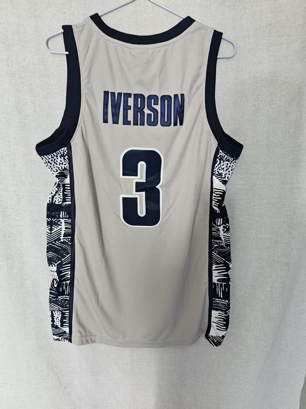 NBA Allen Iverson Jersey Stitched Hoyas Size US M / EU 48-50 / 2 - 1 Thumbnail
