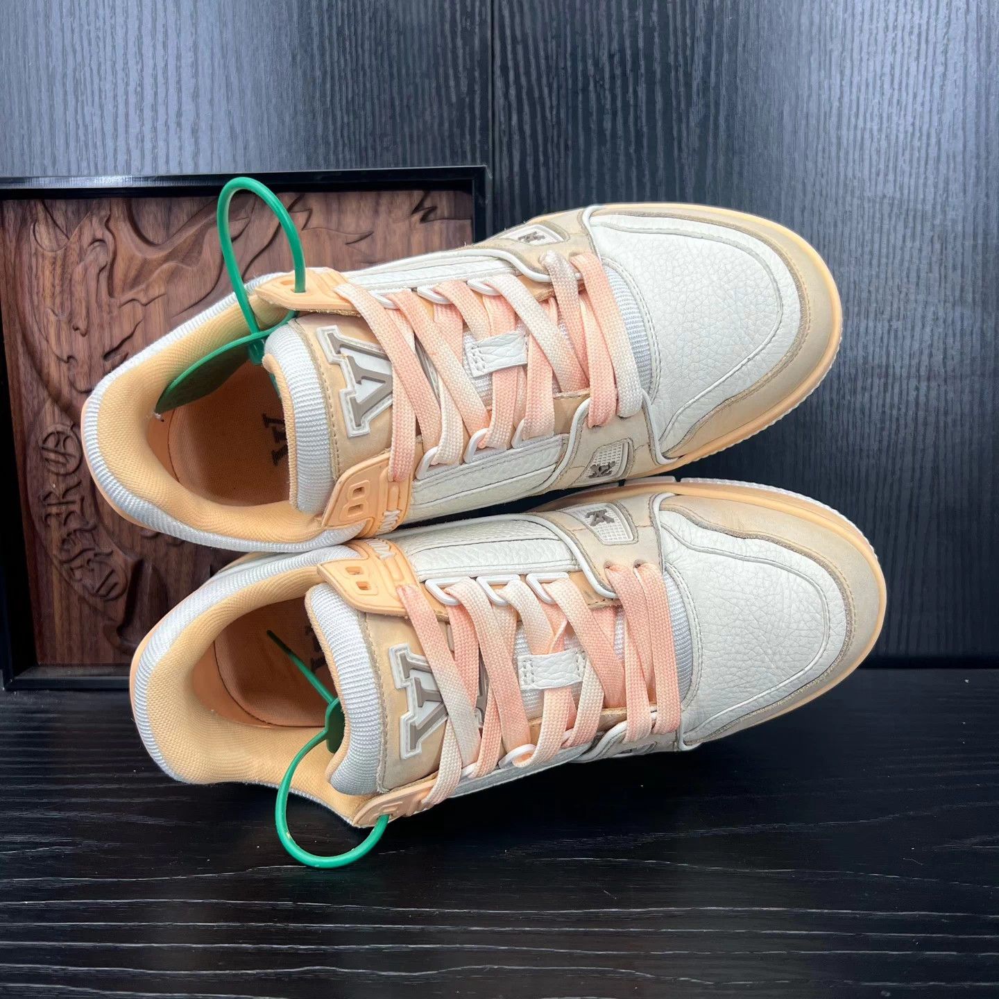 Louis Vuitton LV Trainer Orange/White 36.5 Size US 6 / IT 36 - 6 Thumbnail