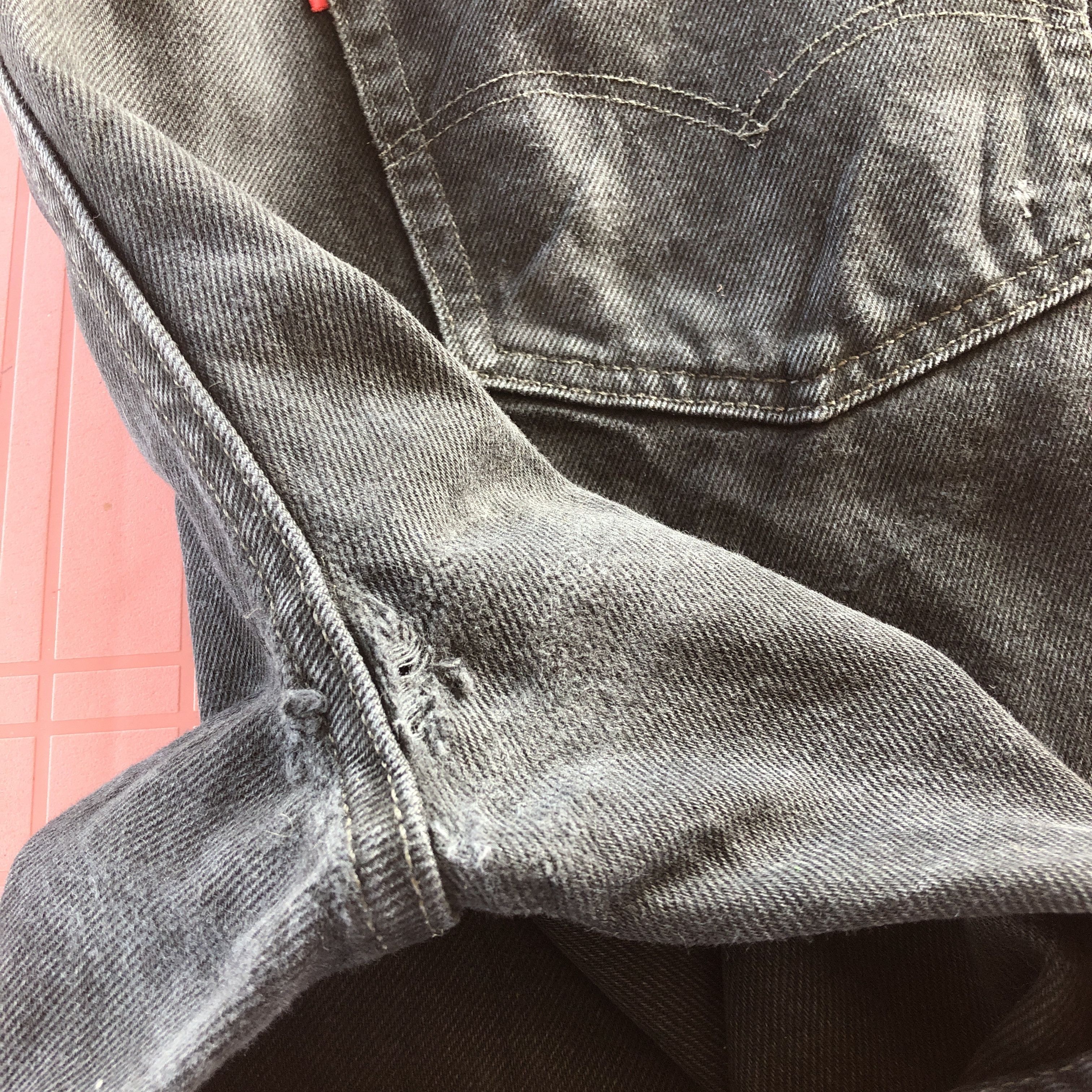 Levi's Vintage Levis 505 Distressed Faded Black Jeans Baggy Denim Size US 44 / EU 60 - 10 Thumbnail